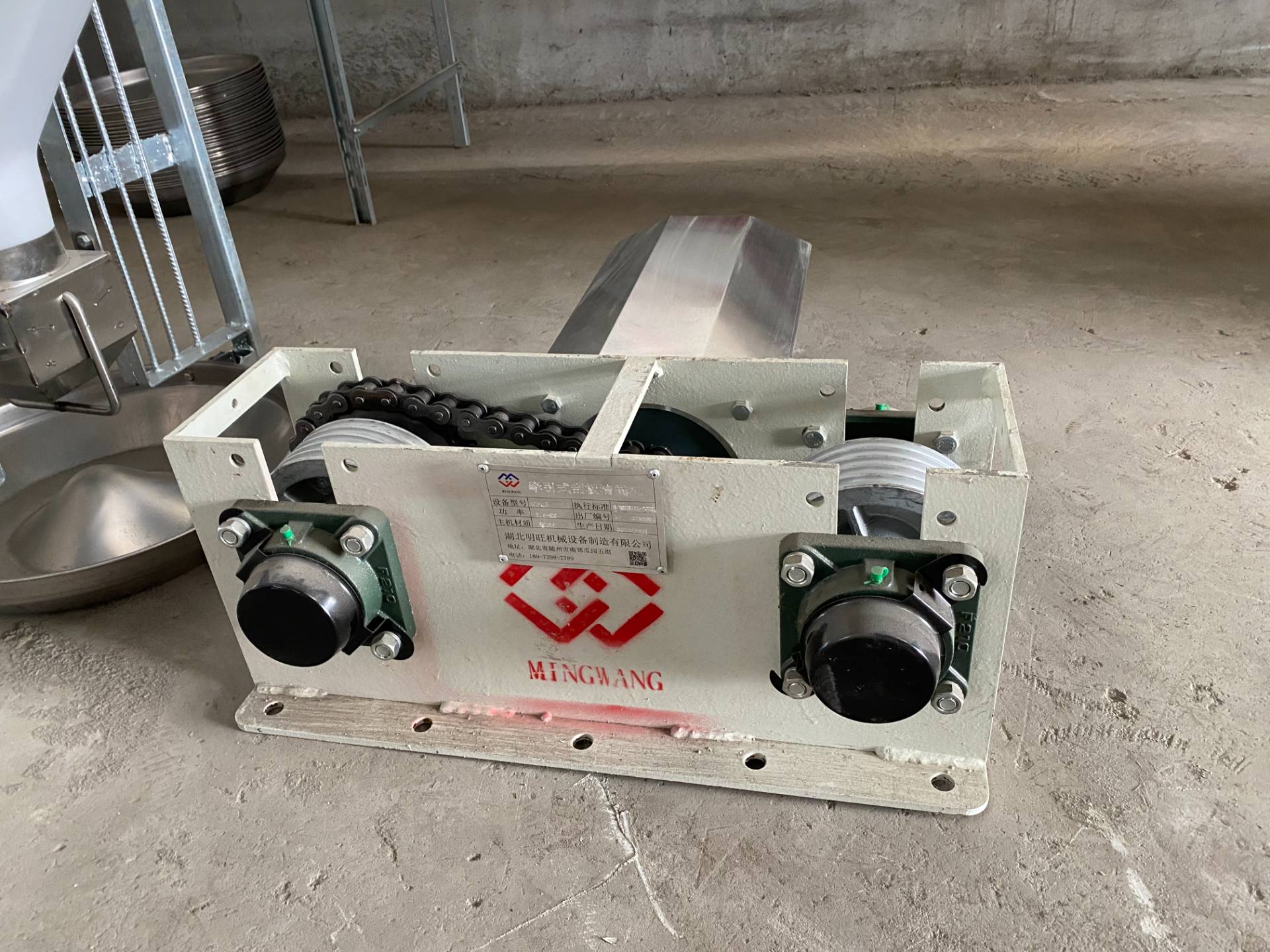 傳送帶清糞機清糞系統(tǒng)是什么？